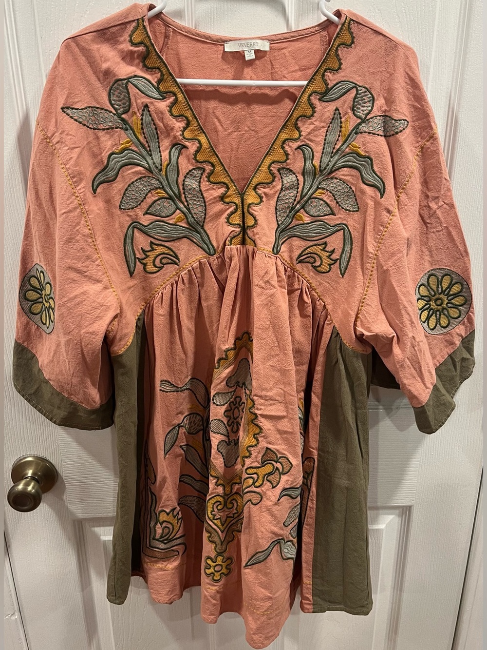 Veveret Linen Blend Embroidered Boho Floral Patchwork Tunic Blouse Size Medium
